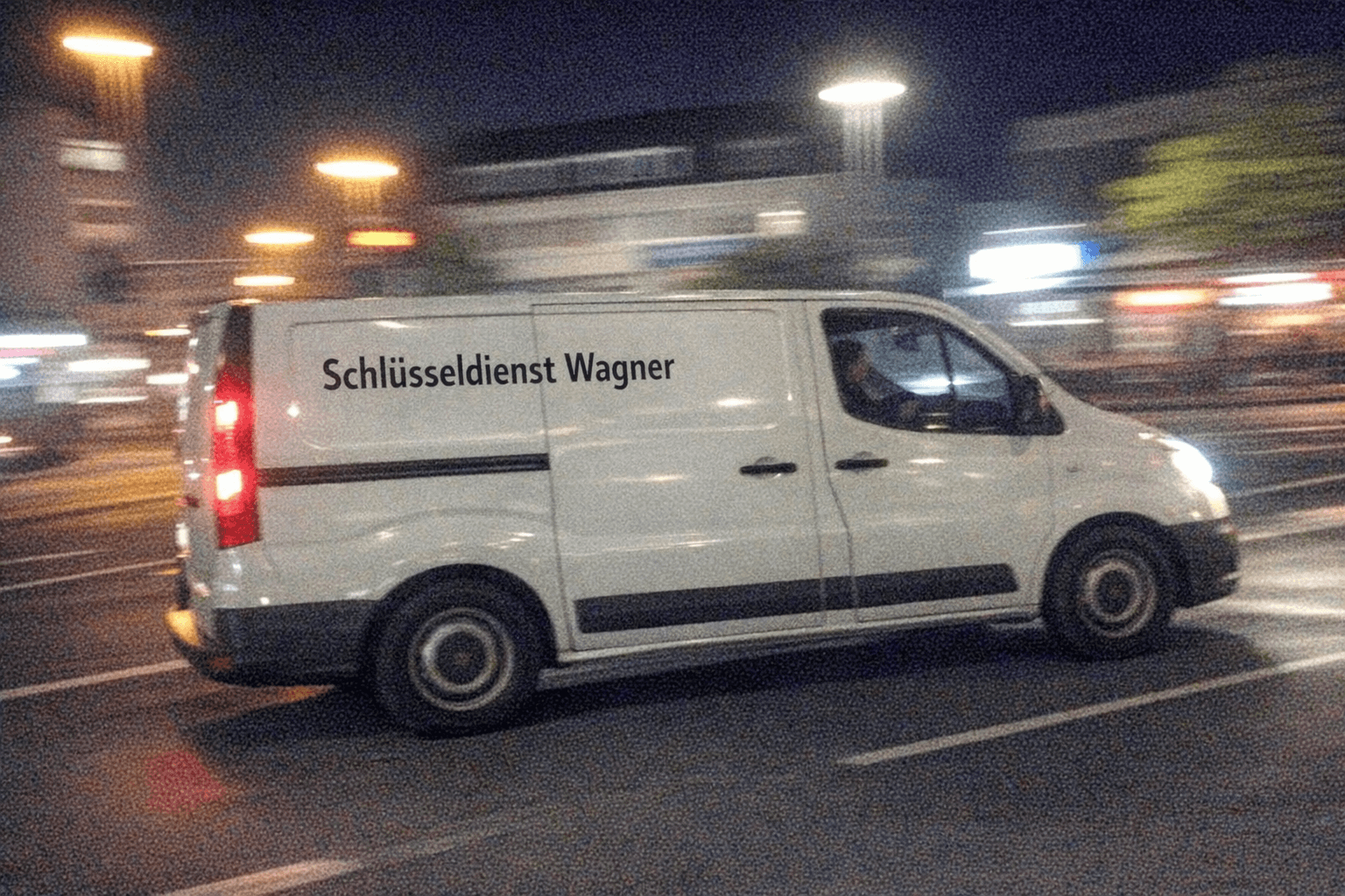 Schneller Schlüsseldienst Einsatzwagen in Ratingen bei Nacht